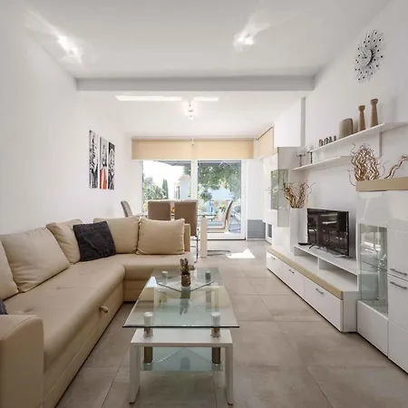 In Nova Vas/porec - Istrien 42148 Apartment *