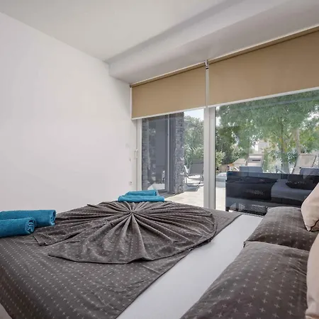 Apartment In Nova Vas/porec - Istrien 42148 Kukci