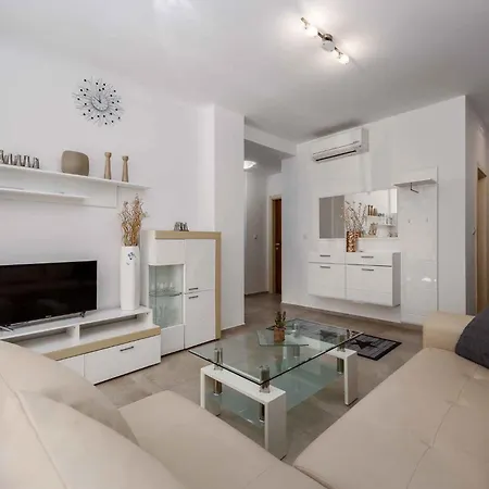 In Nova Vas/porec - Istrien 42148 Apartment